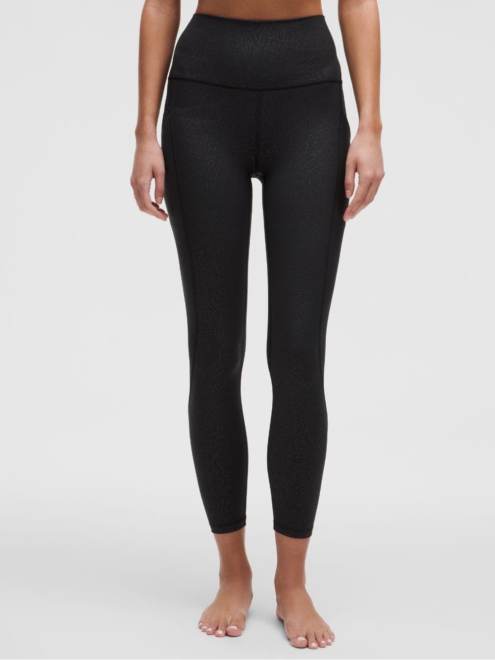 lululemon Align™ High-Rise Pant with Pockets 25"  Sz 8 Ripple Emboss Black